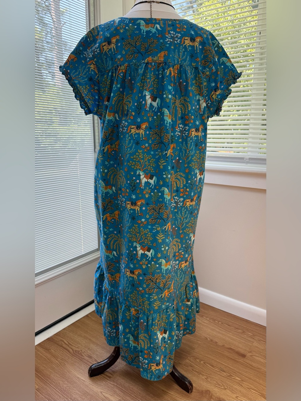 Printfresh Gorgeous Blue Horse Nightgown / House Dress / MuuMuu - Picture 4 of 14